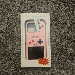 Really fun phone case! With screen protectors NWT